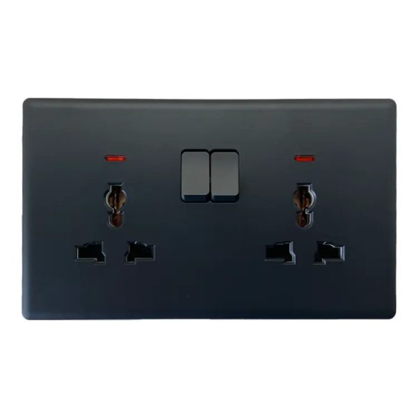 Double Socket Universal - Matt Black