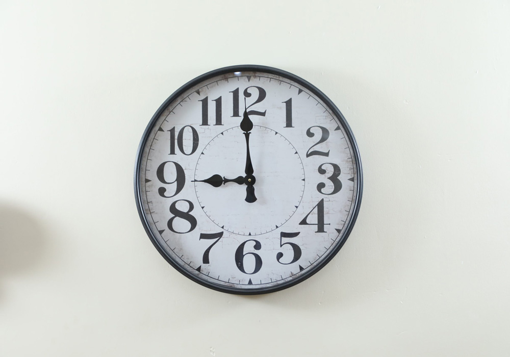 Best Crown Wall Clock